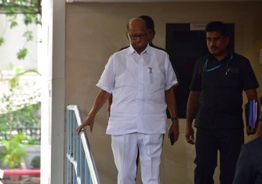 MUMBAI INDIA 10 Temmuz 2023 NCP Başkanı Sharad Pawar 10 Temmuz 2023 tarihinde Nariman Point 'te Y B Chavan Center' dan ayrıldı.