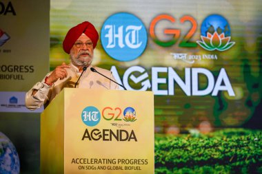 NEW DELHI INDIA 11 HAZİRAN 2023 Hardeep Singh Puri Birliği Bakanı Petrol ve Doğal Gaz ve Konut ve Kentsel İlişkiler Bakanı SDGS 'in İdari İlerlemesi ve Sangri La Eros Janpath' teki G20 Gündemindeki Küresel Biyoyakıt İdaresi sırasında