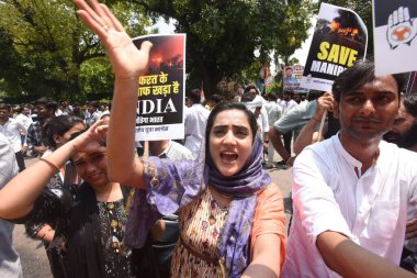 YENİ DELHI INDIA 20 Temmuz 2023 Hint Gençlik Kongresi aktivisti Manipur Şiddeti karşıtı protesto gösterisi ülke genelinde artan enflasyon ve işsizlik 20 Temmuz 2023 tarihinde Yeni Delhi Hindistan 'da S.