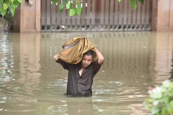 stock image NEW DELHI INDIA JULY 15 2023 A flooded road outside Near Shri Swaminarayan Mandir as the swollen Yamuna river inundates nearby areas at Civil Lines on July 15 2023 in New Delhi India The water level of the river has been rising since Wednesday after 