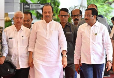 MUMBAI INDIA 20 Temmuz 2023 Maharashtra Genel Başkan Yardımcısı Ajit Pawar, 20 Temmuz 2023 tarihinde Vidhan Bhavan Nariman Point 'teki Maharashtra Meclisi' ne katılmak için geliyor. Fotoğraf: Bhushan Koyande Hindustan Times