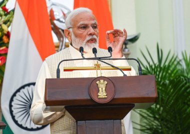 NEW DELHI INDIA 21 HAZİRAN 2023 Başbakan Narendra Modi, Sri Lanka Başkanı Ranil Wickremesinghe ile 21 Temmuz 2023 tarihinde Hyderabad House 'da yapılan görüşme sonrasında yaptığı ortak basın açıklamasında Sri Lanka Başkanı
