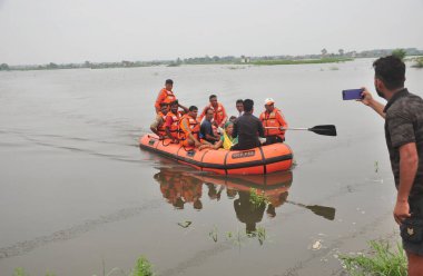 GHAZIABAD INDIA 21 Temmuz 2023 NDRF personeli, 21 Temmuz 2023 'te Hindistan Gaziabad Fotoğrafı: Sakib Ali Hindustan Times