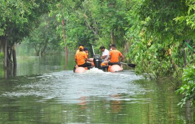 GHAZIABAD INDIA JULY 26 2023 SDRF team on rescue mission in low lying areas in Karhera on Wednesday on July 26 2023 in Ghaziabad India Photo by Sakib Ali Hindustan Times clipart