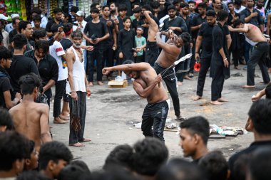 YENİ DELHI INDIA 29 HAZİRAN 2023 Şii Müslümanlar, 29 Temmuz 2023 tarihinde Yeni Delhi 'deki Şii Kapısı' ndaki Muharram geçit törenine katıldılar.
