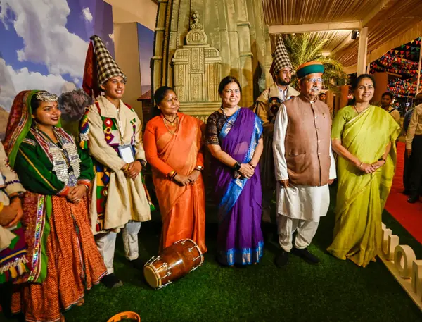 stock image NEW DELHI INDIA JULY 27 2023 Union Ministers Arjun Ram Meghwal meenakshi Lekhi Sadhvi Niranjan Jyoti during the launch of pan India initiative of Mera Gaon Meri Dharohar project as part of Azadi ka Amrit Mahotsav at Qutub Minar