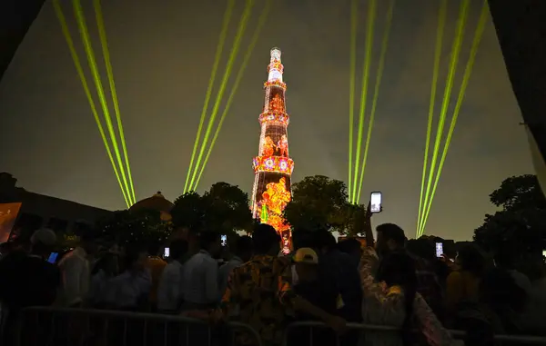 stock image NEW DELHI INDIA JULY 27 2023 A view of the Laser Light Sound Show during the launching ceremony of the pan India initiative of the Mera Gaon Meri Dharohar project as part of Azadi ka Amrit Mahotsav at Qutub Minar