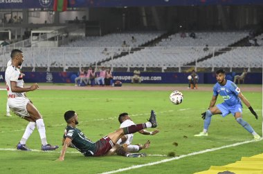 KOLKATA INDIA SEPTEMBER 23 2024 Mohun Bagan SG 'den Manvir Singh 23 Eylül 2024 tarihinde Salt Lake Stadyumu' nda oynanan ISL maçı sırasında Samir Jana Hindustan Times tarafından çekilmiştir.