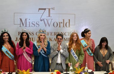 SRINAGAR INDIA AUGUST 28 2023 Miss World Karolina Bielawska Miss World India Sini Shetty Miss World America Shree Saini Miss World Caribbean Emmy Pena Miss world England Jessica Gagen and others during a press conference at the Kashmir International  clipart