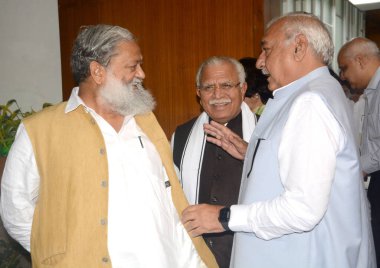 CHANDIGARH INDIA AUGUST 28 2023 Haryana CM Manohar Lal Khattar Haryana Home Minister Anil Vij along with Ex CM Bhupinder Singh Hooda during Haryana Vidhan Sabha Monsoon session on August 28 2023 in Chandigarh India Photo by Keshav Singh Hindustan Tim clipart