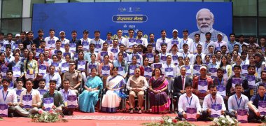 NEW DELHI INDIA AUGUST 28 2023 Union MoSs Jitendra Singh Meenakashi Lekhi and Anupriya Patel in a group photo with the newly inducted recruits at a Rozgar Mela at National Media Centre on August 28 2023 in New Delhi India Photo by Sonu Mehta Hindusta clipart