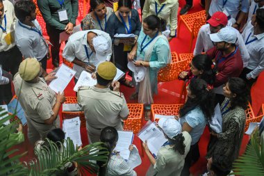 NEW DELHI INDIA AUGust 28 AĞUSTOS 2023 Yararlı Adaylar, 28 Ağustos 2023 'te Ulusal Medya Merkezi' ndeki Rozgar Mela 'da yeni Delhi Hindistan Fotoğrafı: Raj K Raj Hindustan Times