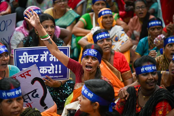 stock image NEW DELHI INDIA AUGUST 28 2023 Safai Karmachari Andolan workers along with family members of the people who were killed in sewer and septic tanks stage a protest against Central government during Stop Killing Us campaign at Jantar Mantar on August 28