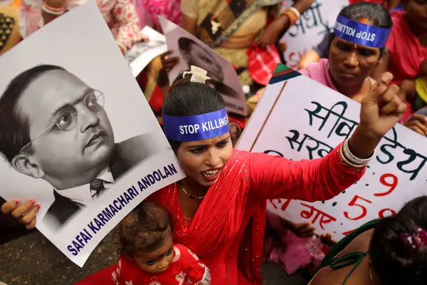 stock image NEW DELHI INDIA AUGUST 28 2023 Safai Karmachari Andolan workers along with family members of the people who were killed in sewer and septic tanks stage a protest against Central government during Stop Killing Us campaign at Jantar Mantar on August 28