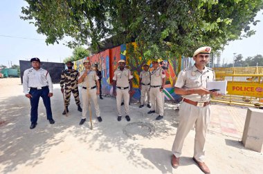 NEW DELHI INDIA AUGUST 27 2023 Traffic is being stopped as Delhi Police along with Traffic Police officials conducts a Carcade Rehearsals for the G20 Delegates ahead of G20 summit at Bhairon Marg near Pragati Maidan on August 27 2023 in New Delhi Ind clipart