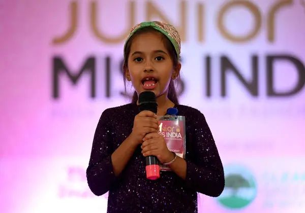 stock image NOIDA INDIA AUGUST 27 2023 Contestants pose during the Junior Miss India 2023 audition at sector 38 GIP Mall on August 27 2023 in Noida India These auditions will be held in various cities of India Photo by Sunil Ghosh Hindustan Times