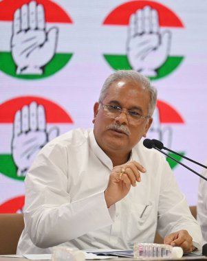 NEW DELHI INDIA 24 AĞUSTOS 24 2023 Chhattisgarh Genel Sekreteri Bhupesh Baghel 24 Ağustos 2023 tarihinde AICC 'de düzenlenen basın toplantısında basın mensuplarına seslendi. Fotoğraf: Vipin Kumar Hindustan Times