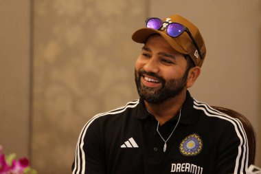 NEW DELHI INDIA AĞUSTOS 21 AĞUSTOS Hint kriket takımı kaptanı Rohit Sharma, 21 Ağustos 2023 'te Taj Sarayı' nda Asya Kupası erkek takımının duyurusunu medyaya iletirken Salman Ali Hindustan Times