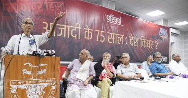 PATNA INDIA AUGUST 13 2023 Dr Ram Puniyani delivering his lecture during paricharcha on Azadi Ke 75 Saal 2023 Desh Kidhar at Jagjeevan Ram Shodh Sansthan on August 13 2023 in Patna India Photo by Santosh Kumar Hindustan Times clipart