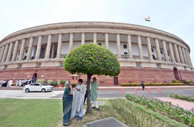 NEW DELHI INDIA AUGUST 9 2023 Samajwadi Party MP Jaya Bachchan along with TMC MP Dola Sen and Derek OBrien at Parliament House during the ongoing Monsoon session Photo by Sanjeev Verma Hindustan Times clipart