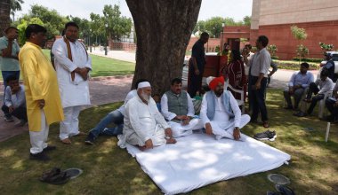 NEW DELHI INDIA AUGUST 1 2023 AAP Rajya Sabha MP Sanjay singh with Party Leaders sit dharna at Parliament House complex during Monsoon session in New Delhi India on Tuesday August 01 2023 Photo by Sonu Mehta Hindustan Times  clipart