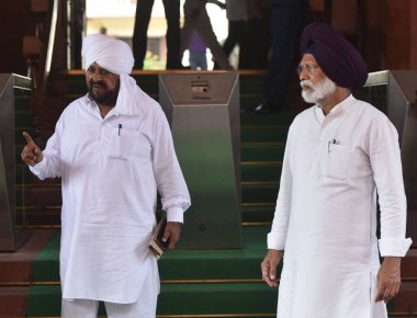 NEW DELHI INDIA AUGUST 3 2023 Member of palriament from Fatehgarh Punjab Dr Amar Singh R MP Faridkot from Punjab Muhammad Sadiq L at Parliament House complex during Monsoon session on August 3 2023 in New Delhi India Photo by Sonu Mehta Hindustan Tim clipart