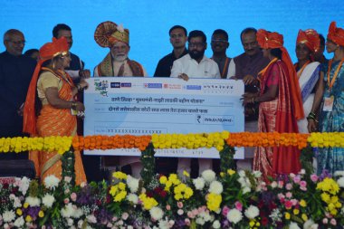 MUMBAI INDIA OCTOBER 5 2024 Prime Minister Narendra Modi during the foundation stone laying and inauguration of various development projects at Thane Kasarvadavali Ghodbunder Road on October 5 2024 in Mumbai India On this occasion the women's benefic clipart