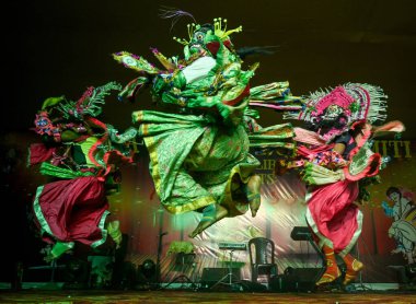 NOIDA INDIA OCTOBER 13 2024 A group of artists performs Purulia Chhau folk dance during last day Durga Puja celebrations last night at Kali Bari in Sector 26 on October 13 2024 in Noida India Photo by Sunil Ghosh Hindustan Times clipart