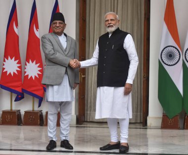 NEW DELHI INDIA HAZİRAN 12023 Başbakan Narendra Modi ve Başbakan Pushpa Kamal Dahal Prachanda, 12023 yılında Yeni Delhi Hindistan ve Nepal 'deki Hyderabad House' daki toplantıları öncesinde Perşembe günü rampayı açma girişimlerini açıkladı. 
