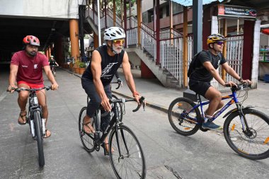 MUMBAI INDIA JUNE 3 2023 Fitness icon Milind Soman participates in a cycle rally along with 250 cyclists on World Cycle Day organized by Lifelong Online Retail Pvt Ltd at Andheri on June 3 2023 in Mumbai India Photo by Vijay Bate Hindustan Times clipart