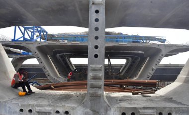 MUMBAI INDIA 16 HAZİRAN 2023 BMC Bombay 'ın Worli' den Priyadarshini Parkı 'na 16 Haziran 2023' te Mumbai 'deki ikinci bir yeraltı tünelinin kazısını tamamladı.