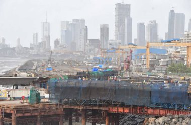 MUMBAI INDIA 16 HAZİRAN 2023 BMC Bombay 'ın Worli' den Priyadarshini Parkı 'na 16 Haziran 2023' te Mumbai 'deki ikinci bir yeraltı tünelinin kazısını tamamladı.