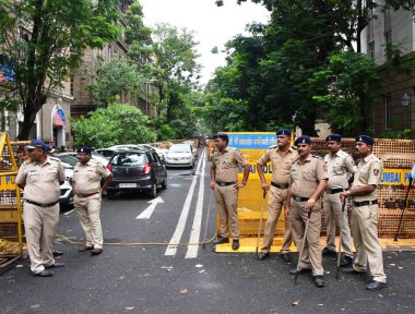 MUMBAI INDIA 26 Haziran 2023 Shiv Sena UBT lideri Suraj Chavan, Bhushan Koyande HT Fotoğraf: Bhushan Koyande HT 