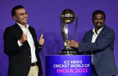 MUMBAI INDIA JUNE 27 Haziran 2023 Virendra Sehwag ve Muttiah Muralitharan ICC Dünya Kriket Kupası 2023 tarihli açıklamasında St Regis Lower Parel 'de 27 Haziran 2023 tarihinde Mumbai Hindistan' da Anshuman Poyrekar Hindustan Times