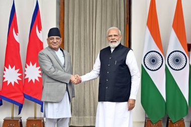 NEW DELHI INDIA HAZİRAN 12023 Başbakan Narendra Modi ve Başbakan Pushpa Kamal Dahal Prachanda, 12023 yılında Yeni Delhi Hindistan ve Nepal 'deki Hyderabad House' daki toplantıları öncesinde Perşembe günü rampayı açma girişimlerini açıkladı. 