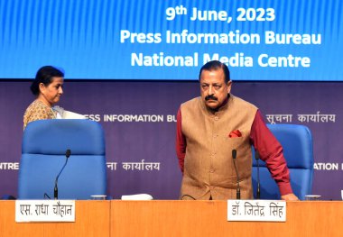 NEW DELHI INDIA 9 Haziran 2023 Personel Bakanlığı Devlet Bakanı Kamu Şikayetleri ve Emeklilik Hizmetleri Jitendra Singh, dokuz yıllık personel başarıları hakkında basına brifing verdi. 