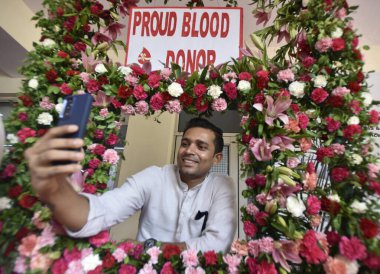 Hospital staff donated Blood During the World Blood Donor Day at RML Hospital as part of the countrywide Raktdaan Amrit Mahotsav at RML Hospital on June 14 2023 in New Delhi India Photo by Sonu Mehta Hindustan Times clipart