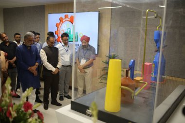 NEW DELHI INDIA 26 Haziran 2023 Union Union Power and Heavy Industries Bakanı Krishan Pal Gurjar Badarpur Termal Santrali 'ndeki Gelişmiş Endüstriyel Teknoloji Sunum Merkezi' nin açılışı sırasında 26 Haziran 2023 tarihinde Salman