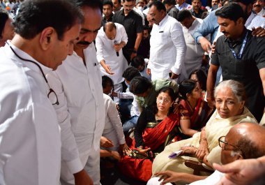 MUMBAI INDIA MAY 2 2023 Nationalist Congress Party NCP chief Sharad Pawar with his wife at the launch of the second part of his autobiography Lok Majhe Sangati Political Autobiography made the announcement of his retirement at Y B Chavan Centre  clipart