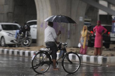 GURUGRAM INDIA MAYIS 3 MAYIS 2023 ATul Kataria Chowk sektörü 14 Mayıs 2023 'te Hindistan Gurugram Fotoğrafı: Parveen Kumar Hindustan Times