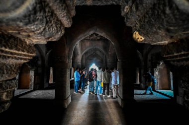 NEW DELHI INDIA 6 Mayıs 2023 Delhi turizm departmanı 6 Mayıs 2023 'ten itibaren Hindistan' ın Yeni Delhi kentinde 6 Mayıs 2023 'ten itibaren Delhis Chanakyapuri şehir merkezindeki Malcha Mahal anıtında perili yürüyüşlere başlayacak. 