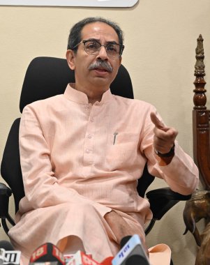 MUMBAI INDIA MAYIS 12 Mayıs 2023 Shiv Sena UBT şefi Uddhav Thackeray 12 Mayıs 2023 'te Mumbai Hindistan' da Vijay Bate Hindustan Times tarafından çekilmiştir.