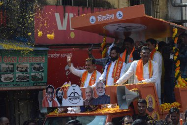 28 Ekim 2024 Maharashtra başbakanı ve Kopri Panchapakhadi seçmen adayı Eknath Shinde, 28 Ekim 2024 tarihinde Thane India 'da seçim adaylığı formunu doldurmak için ortaya çıktı. Maharashtra Meclisi seçimleri