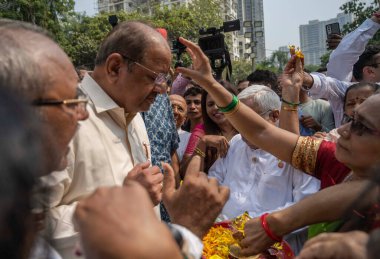 MUMBAI INDIA OCTOBER 29 2024 Independent candidate from Borivali west Gopal Shetty is on his way to file his nomination papers on October 29 2024 in Mumbai India Photo by Satish Bate Hindustan Times clipart