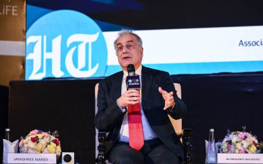 YENİ DELHI INDIA 18 Mayıs 2023 Ugo Astuto AB 'nin Hindistan delegasyonu Büyükelçisi 18 Mayıs 2023 tarihinde Ambedkar Uluslararası Merkezi' nde yapılan bir panel tartışmasında Raj K Raj Hindustan Times