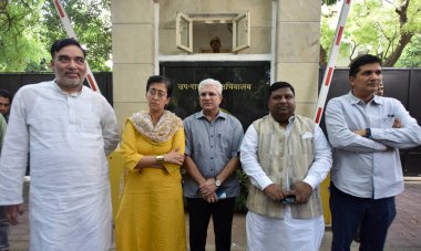 NEW DELHI INDIA MAY 13 2023 Delhi Ministers Gopal Rai Atishi Marlena Kailash Gahlot Imran Hussain and Saurabh Bhardwaj organised a sit in protest outside the residence of L G VK Saxena requesting him to follow Supreme Court orders on executive power  clipart