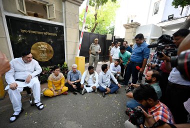 NEW DELHI INDIA MAY 13 2023 Delhi Ministers Gopal Rai Atishi Marlena Kailash Gahlot Imran Hussain and Saurabh Bhardwaj organised a sit in protest outside the residence of L G VK Saxena requesting him to follow Supreme Court orders on executive power  clipart