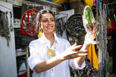 NEW DELHI INDIA OCTOBER 8 2024 Bollywood actor Manasi Parekh poses during an exclusive interview with HT City on October 8 2024 in New Delhi India Hours before the National Award ceremony Manasi Parekh reached Gujarati Lane at Janpath and was gobsmac clipart