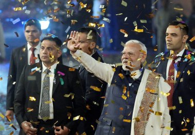 NEW DELHI INDIA NOVEMBER 23: Başbakan Narendra Modi ve BJP Başkanı JP Nadda 23 Kasım 2024 'te Yeni Delhi' deki BJP Genel Merkezi 'ne yapılan seçim sonrasında kutlamak için geldiler.