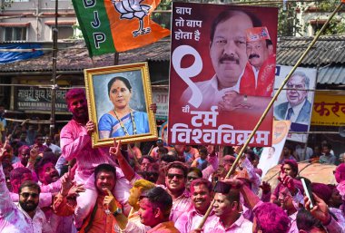 MUMBAI INDIA NOVEMBER 23: supporters of BJP candidate Kalidas Kolambkar celebrated his victory in the Maharashtra assembly elections on November 23 2024 in Mumbai India The BJP led Mahayuti alliance is on course to retain power in Maharashtra The all clipart